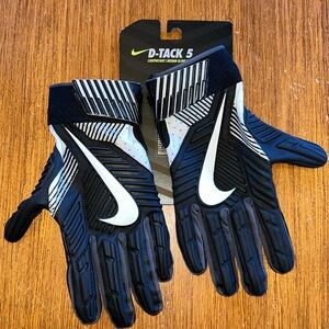 Nike D-Tack 5 Football Gloves NWT